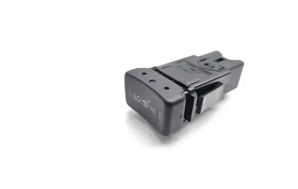 Suzuki SX4 S-Cross Seat heating switch 