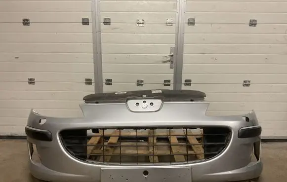 Peugeot 407 Front bumper 9644644377