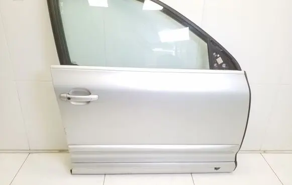Porsche Cayenne (9PA) Front door