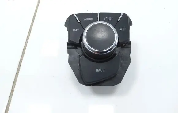 Opel Insignia A Head unit multimedia control 13310070
