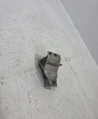 BMW 5 G30 G31 G38 Radiator support slam panel bracket 735721610 18885210 01321