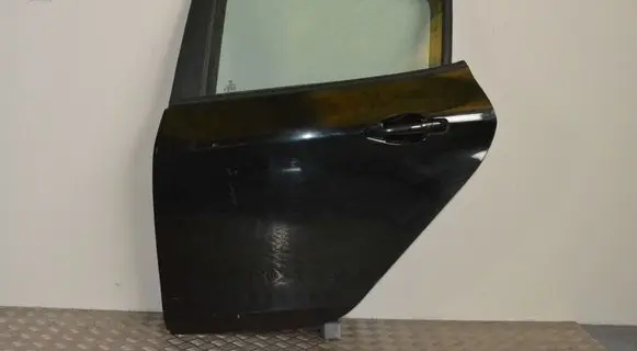 Peugeot 208 I Rear door 