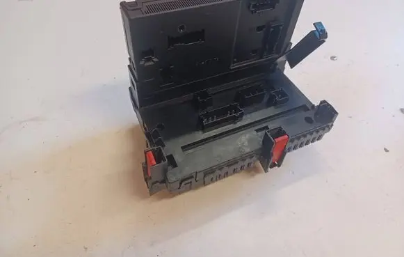 Mercedes-Benz S W221 SAM control unit A2219003602