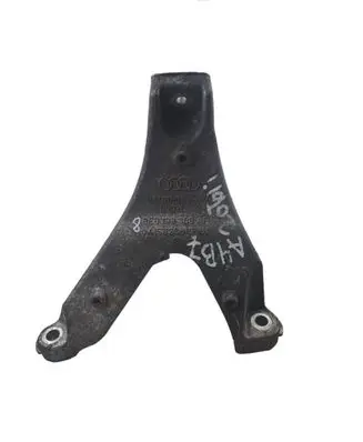 Audi A4 S4 B7 8E 8H Engine mounting bracket 8E0199308AF