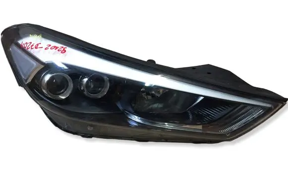 Hyundai Tucson TL Headlight/headlamp L009D202Y8H 92102D7201
