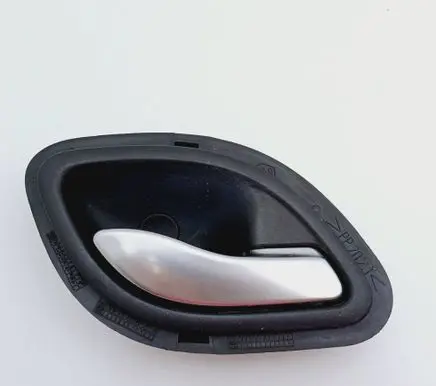 Renault Laguna II Rear door interior handle 8200000724 98007101
