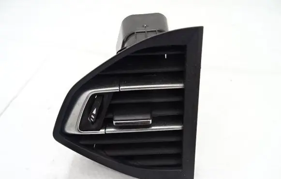 Peugeot 308 Dash center air vent grill 1304145XZD