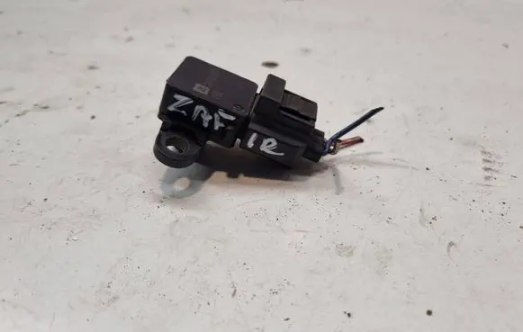 Opel Zafira A Air pressure sensor 24426679