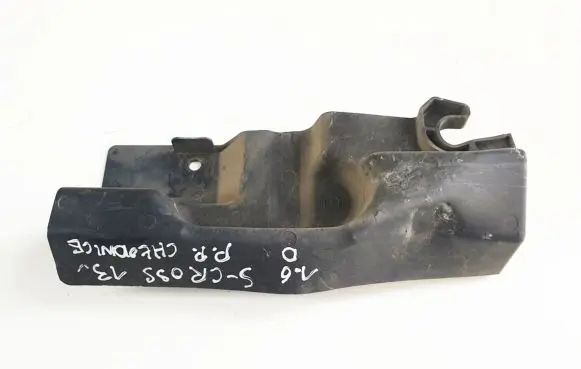 Suzuki SX4 S-Cross Radiator mount bracket
