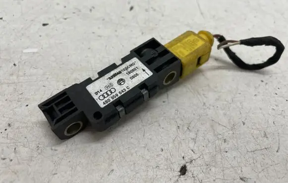 Audi A6 S6 C6 4F Airbag deployment crash/impact sensor 4B0959643C
