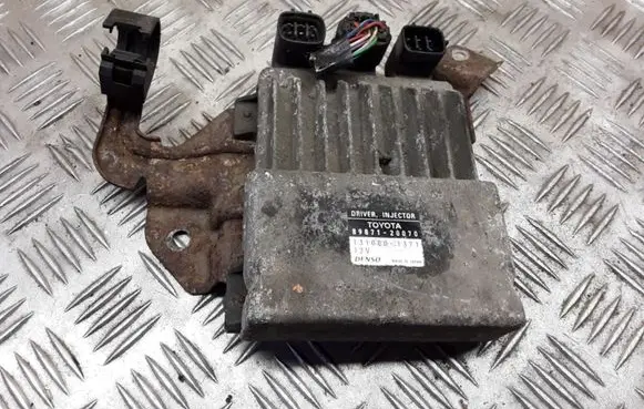 Lexus IS 220D-250-350 Fuel injection control unit/module 8987120070 1310001371