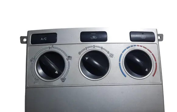 Toyota Corolla Verso AR10 Climate control unit 559000F011