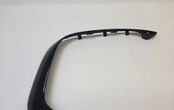 Front bumper splitter molding
