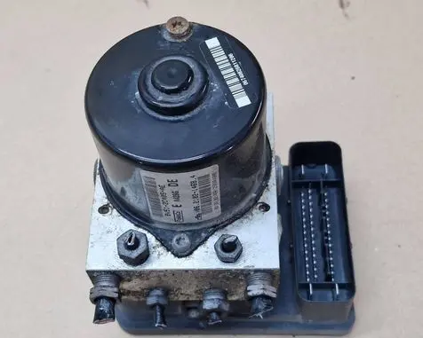 Ford Fiesta ABS Pump 8V512C405AE