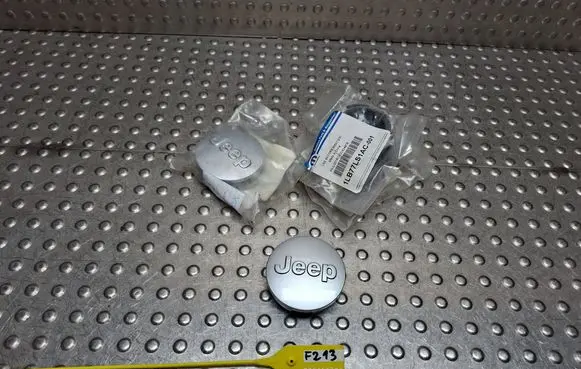 Jeep Cherokee Original wheel cap 1LB77LS1AC