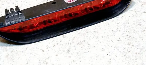 Chevrolet Kalos Third/center stoplight 070274 E130876DH