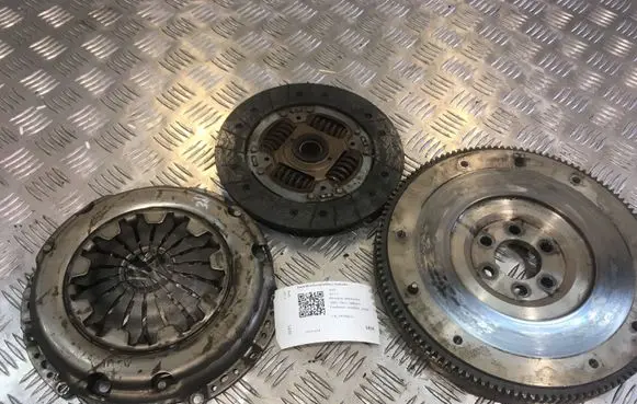 Audi A2 Clutch set kit 030105271D 036141025