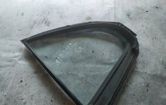 Mitsubishi Lancer X Rear vent window glass as2