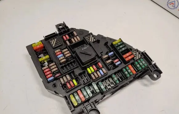BMW 5 F10 F11 Fuse module 9264923 61149264923