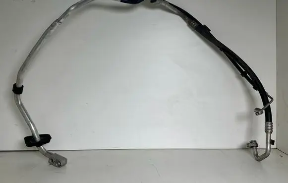 Audi A5 Air conditioning (A/C) pipe/hose 8W6816738B