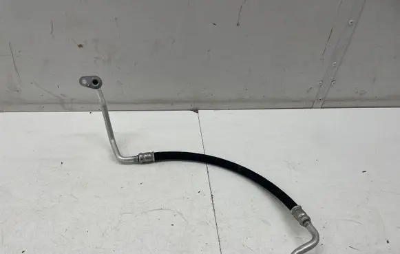 Audi A3 8Y Air conditioning (A/C) pipe/hose