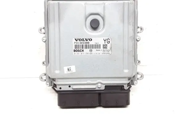 Volvo V60 Engine control unit/module P31303388 0281015286