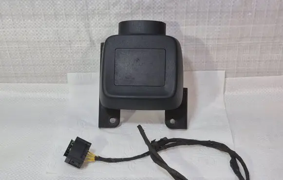 Volkswagen Golf VII Distronic sensor radar 5Q0907561B 0203300183 5Q0907572B