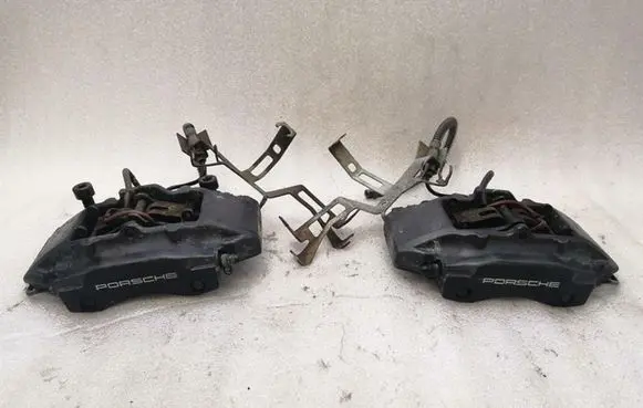 Porsche 718 Cayman 982 982c Rear brake caliper 98135205202