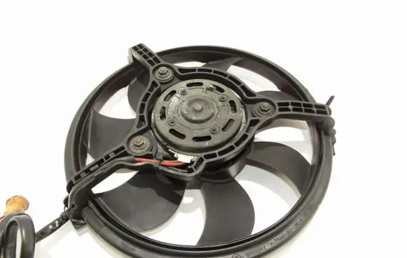 Audi A6 S6 C5 4B Radiator cooling fan shroud