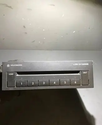 Volkswagen Phaeton CD/DVD changer 3D0035110