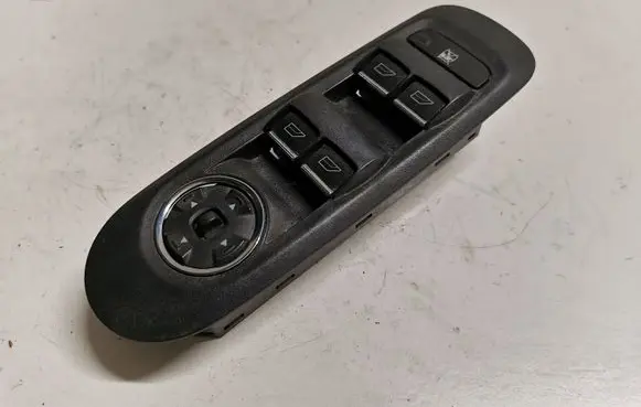 Ford Mondeo MK IV Electric window control switch 7S7T14A132AB