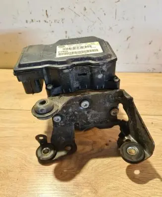 Ford Mondeo MK IV ABS Pump 8G912C405AA 54084922B 16565703