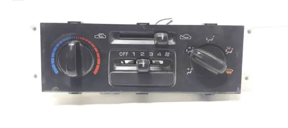 Subaru Forester SF Climate control unit