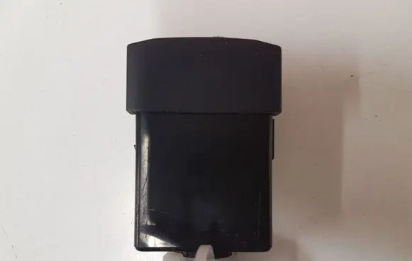 KIA Sorento Headlight level height control switch 751U00080 211000245
