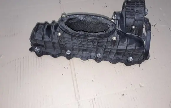 Mercedes-Benz E W212 Intake manifold A6510900037