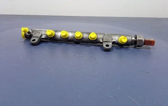 Volkswagen PASSAT B6 Fuel main line pipe 03L130089