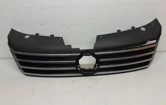 Volkswagen PASSAT B7 Front bumper upper radiator grill 3AA853651