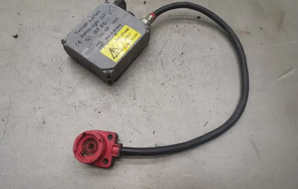 Mercedes-Benz Sprinter W901 W902 W903 W904 Headlight ballast module Xenon 5DV00781011 5DV007810