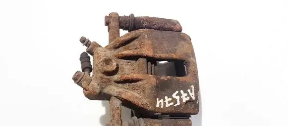 Nissan Micra Front brake caliper 88633 8863-3