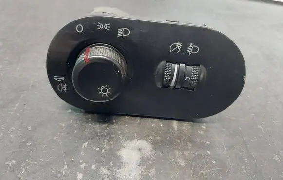 Seat Ibiza III (6L) Light switch 6L1941531Q