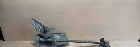 Front wiper linkage and motor