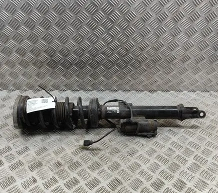 BMW 8 G14 Front shock absorber/damper 6878120