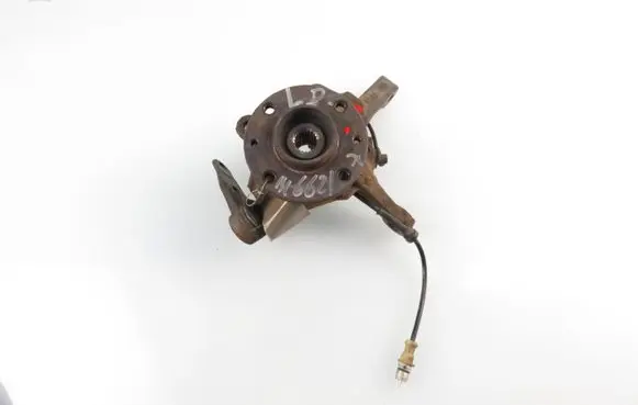 Renault Clio II Front wheel hub spindle knuckle 