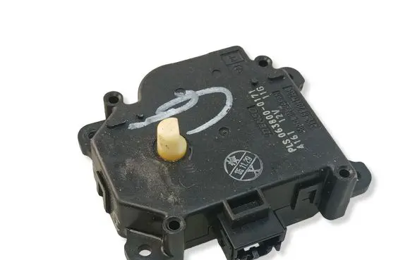 Lexus IS 220D-250-350 Air flap motor/actuator 0638000171