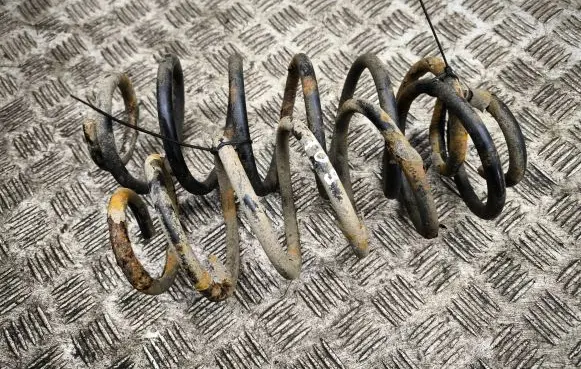Toyota Yaris Rear coil spring