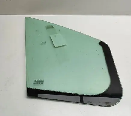 Opel Vivaro Front door vent window glass four-door 93867824
