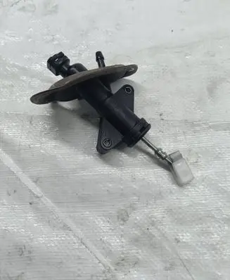 Jaguar X-Type Clutch master cylinder 1S717A543AE 041021