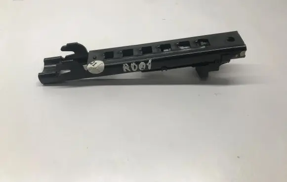 Mercedes-Benz C W204 Seat belt height adjuster 30000784 34008560E