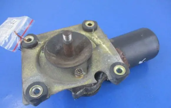 Nissan Micra Front wiper linkage and motor