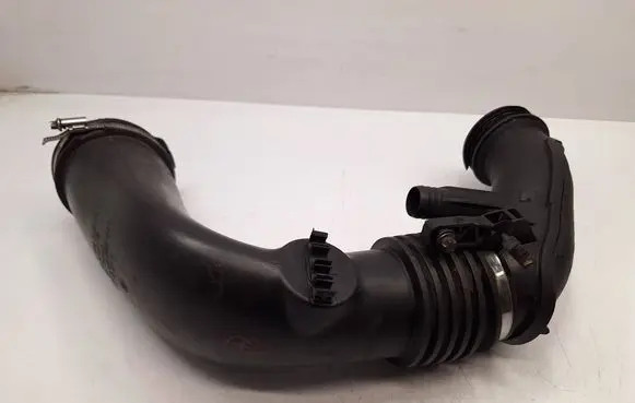 BMW X6 E71 Air intake duct part 13717798338 13717798336